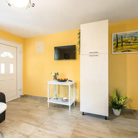 Appartement Palatino - Hr-10637-01 By Interhome Crikvenica