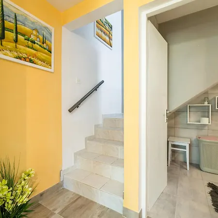 Palatino - Hr-10637-01 By Interhome * Crikvenica