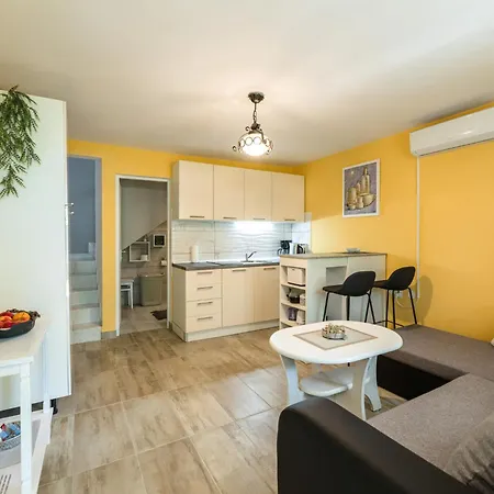 Appartement Palatino - Hr-10637-01 By Interhome